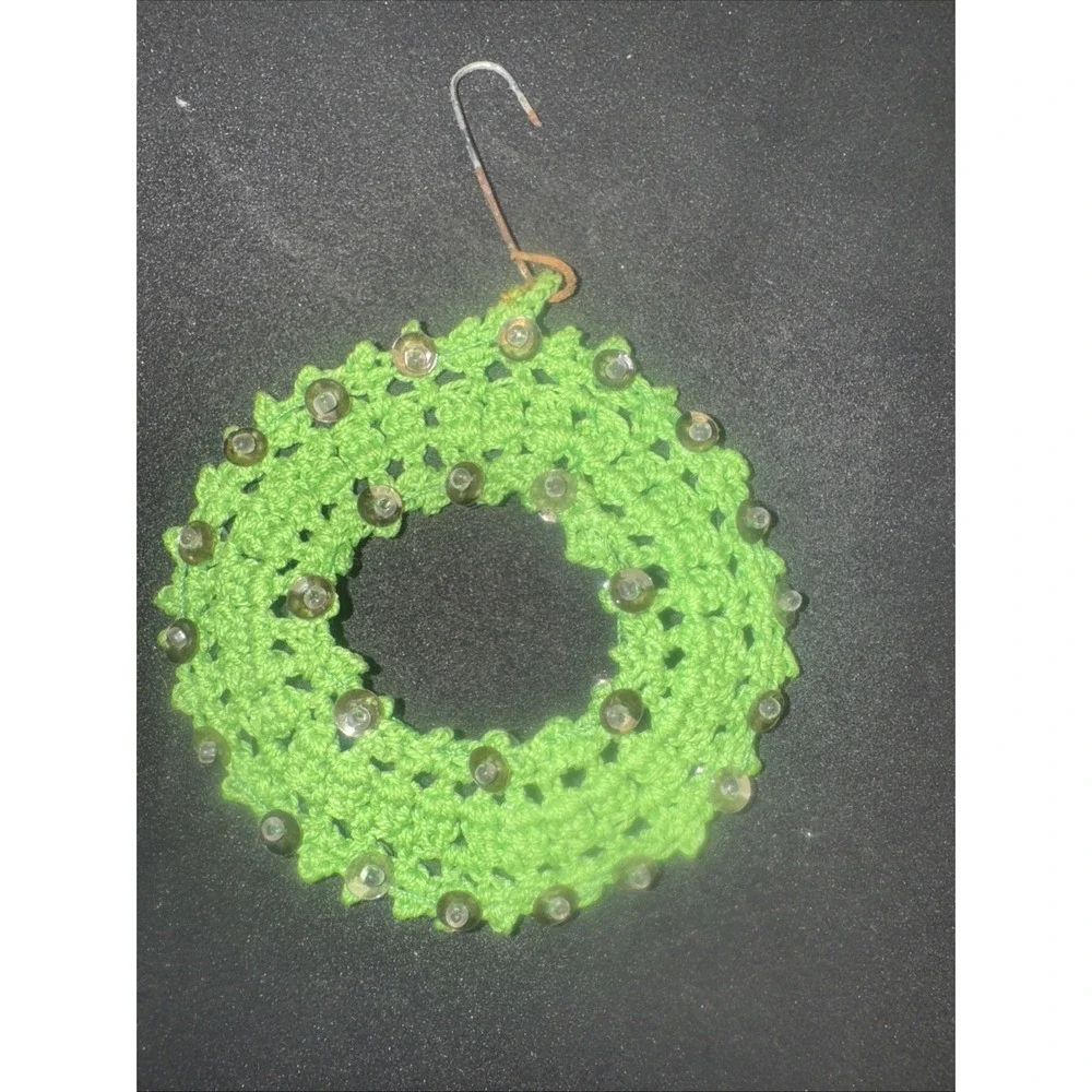 Lot of 11 vintage Hand Crocheted Christmas Ornaments‎